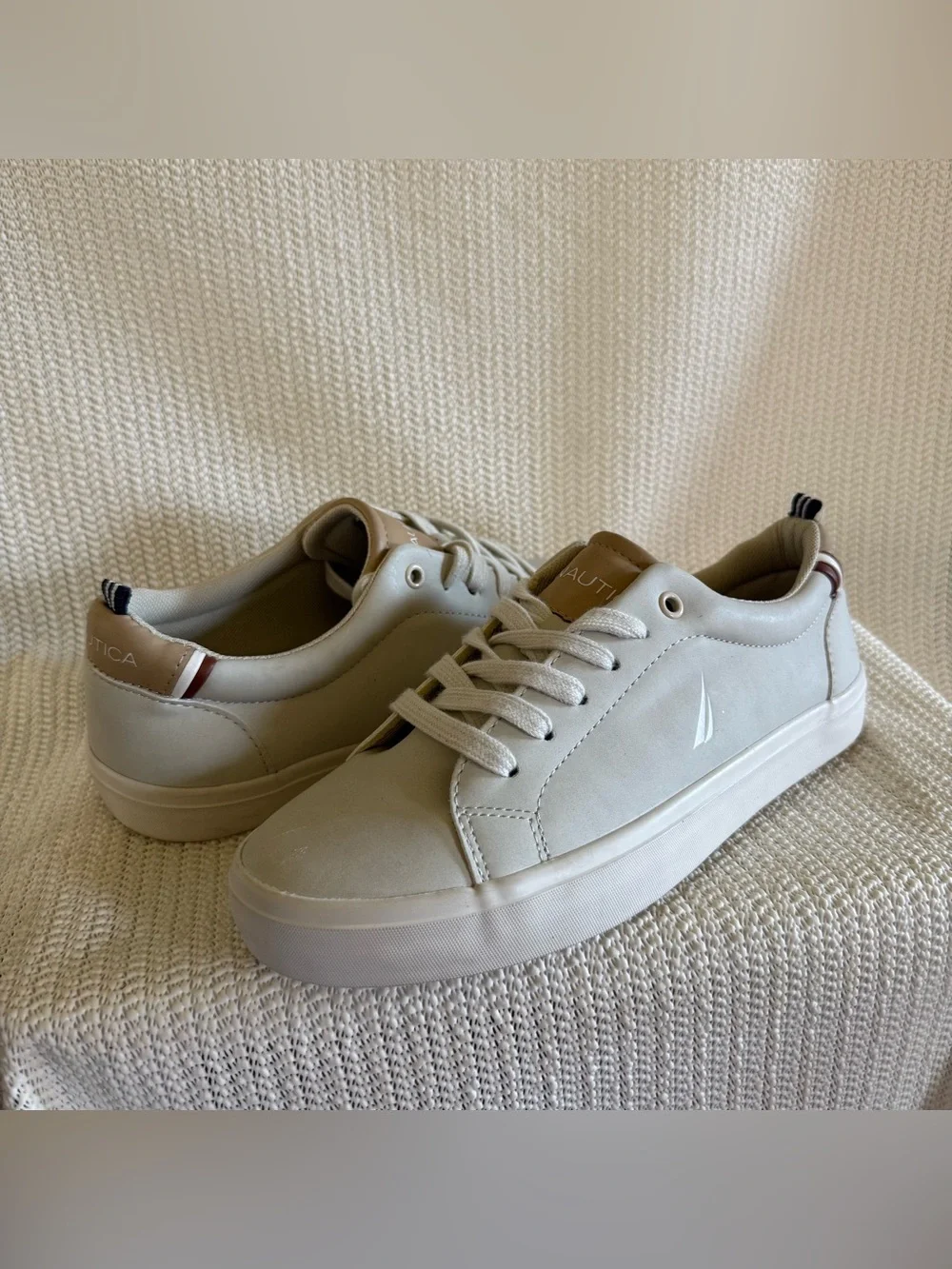 NWT Nautica Graves 3 Men’s Size 8 White Low-Top Sneakers